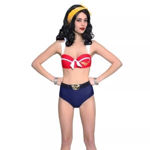 NEW Size XS DC Wonder Woman Hot Topic 2 Piece Bikini Set
